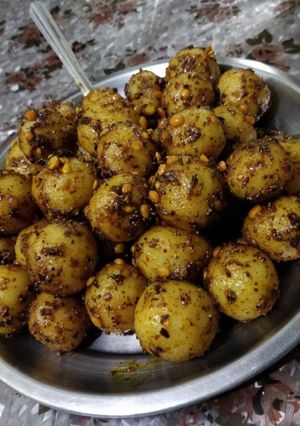 A picture of #Healthy steamed sooji balls starter.