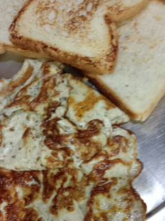 A picture of Bread omelette.