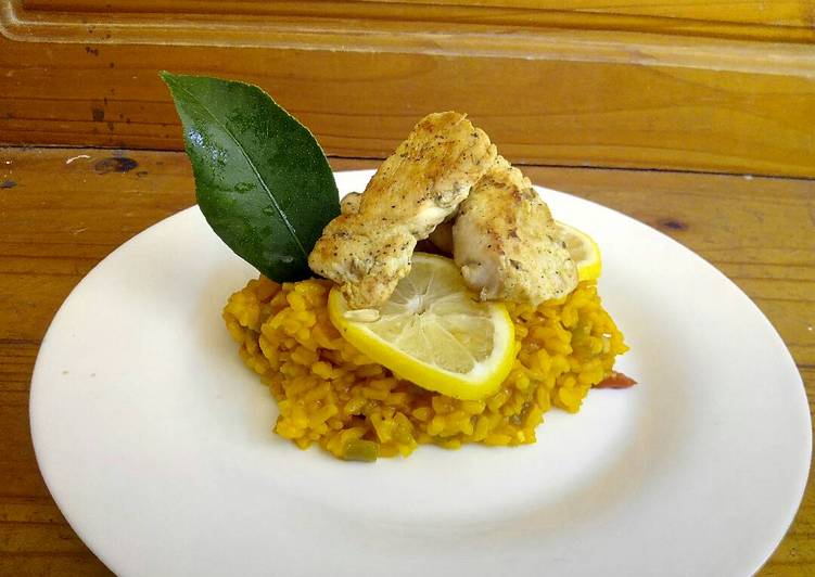 Paella de pollo