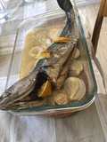 Corvina al horno con limón y vino blanco