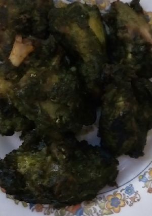 A picture of Green chicken.