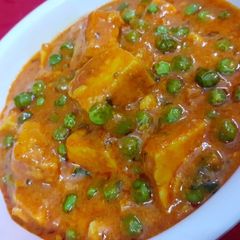 A picture of Dhaba Style Matar Paneer.