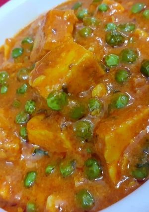 A picture of Dhaba Style Matar Paneer.