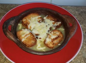 Una foto de Sopa de cebolla
