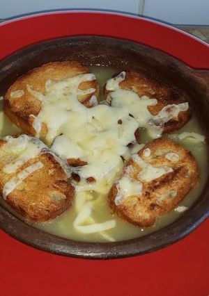 Una foto de Sopa de cebolla