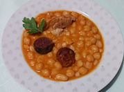 Una foto de garbanzos con papada