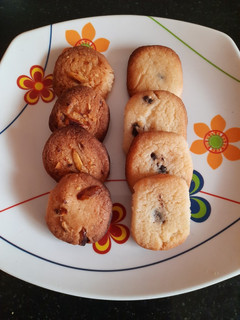 A picture of Cookies.