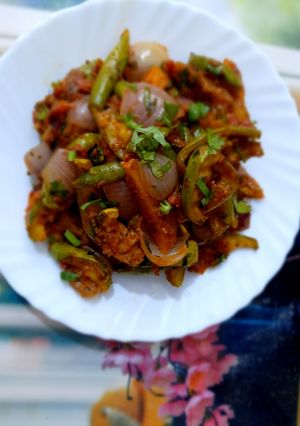 A picture of Parwal do Pyaza.
