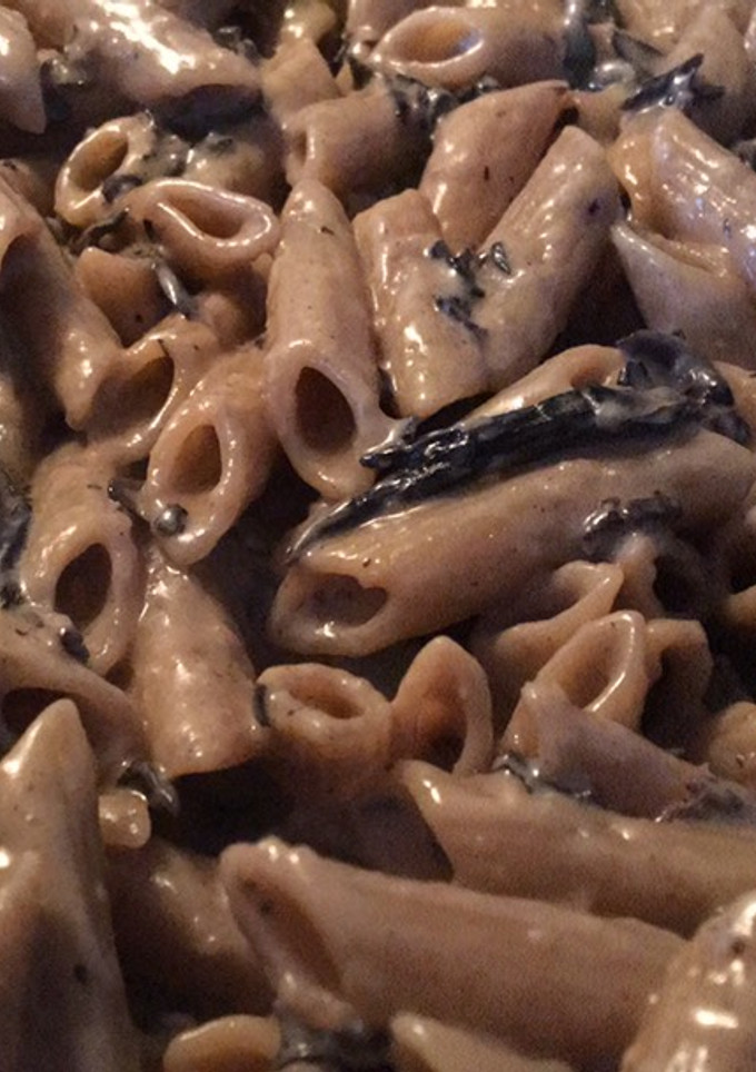Una foto de Macarrones con trompetas (setas)