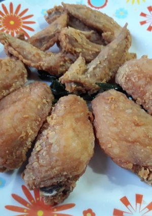 รูปของ ปีกไก่ทอดน้ำปลา(สูตรกรอบยันกระดูก)