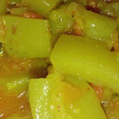 A picture of Ghiya.