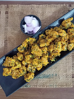 મુઠીયા (Muthia Recipe In Gujarati) રેસીપી મુખ્ય ફોટો