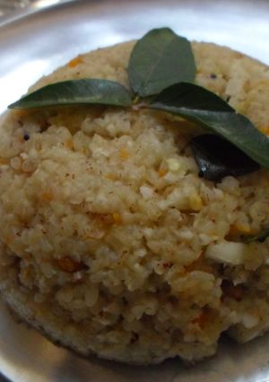 A picture of Broken Red Rice Upma (Podi Ari Upma/Podi Arisi Upma).