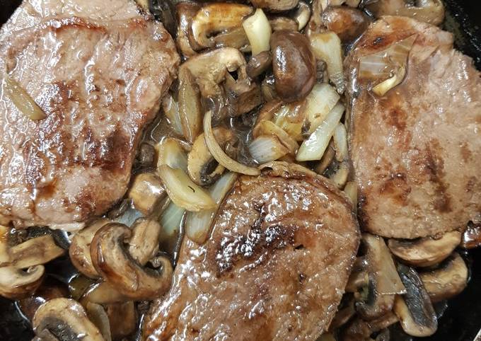 Recipe of Super Quick Homemade Steak in mushroom sauce