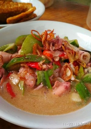 Foto resep Cumi asin kuah santan
