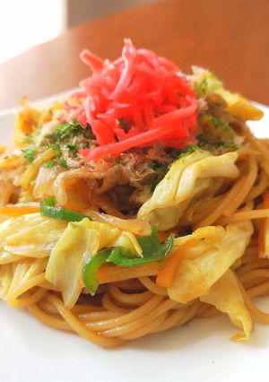 Foto di Yakisoba - Spaghetti giapponesi alla piastra