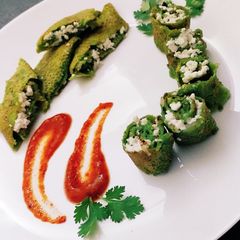 A picture of Stuffed palak moong cheela.