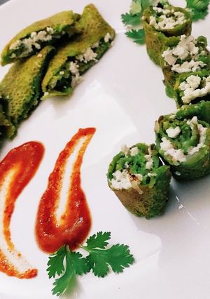 A picture of Stuffed palak moong cheela.