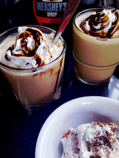 આઇસ્ક્રીમ કોફી(Ice cream Coffee Recipe In Gujarati) રેસીપી મુખ્ય ફોટો