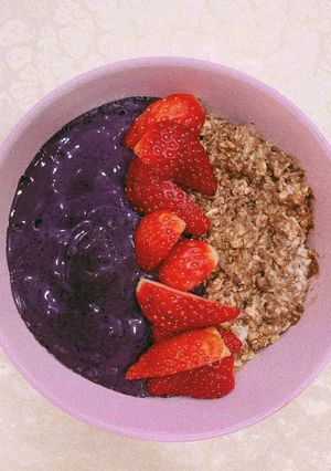 A picture of Overnight Oats Smoothie Bowl.