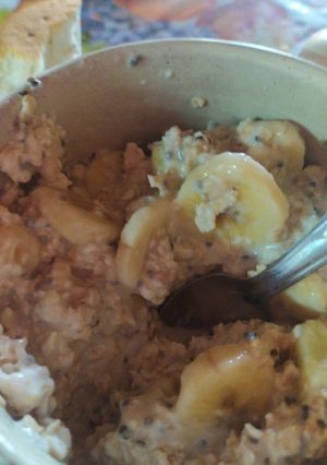 Una foto de Desayuno o merienda saludable de avena y chía
