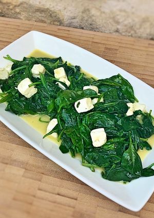 A picture of Sautéed spinach.