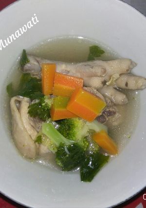 Foto resep Sop ayam ceker wortel brokoli