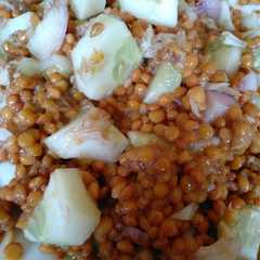 Foto principal de Ensalada de pepino y lentejas