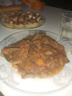 Una foto de Galtas de cerdo guisadas