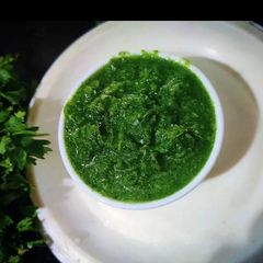 A picture of Aawal Dhaniya ki chatani.