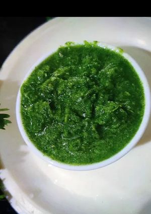 A picture of Aawal Dhaniya ki chatani.