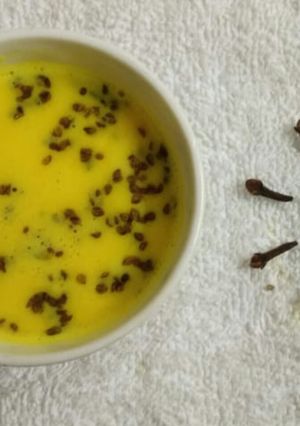 આયુર્વેદિક દૂધ (Ayurvedic Dudh Recipe In Gujarati) રેસીપી મુખ્ય ફોટો