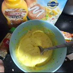 Quick and easy dip for evening snacks A picture of Quick and easy dip for evening snacks.
