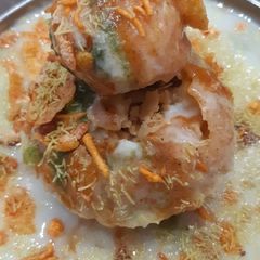 Raj kachori A picture of Raj kachori.