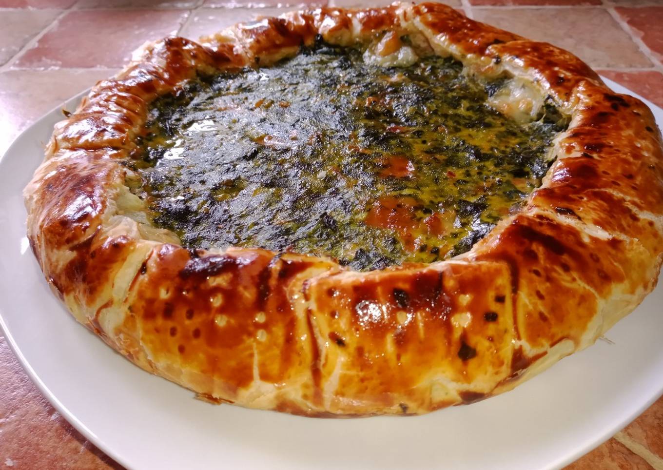 Salt cake with ricotta and spinach