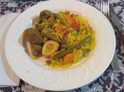 Una foto de carne con chauchas