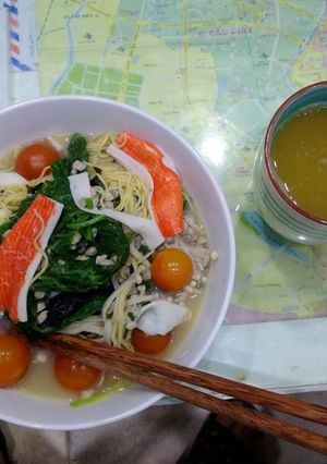 Hình của món Mì hến-thanh cua.