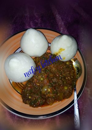 A picture of Pounded yam nd spinach soup.