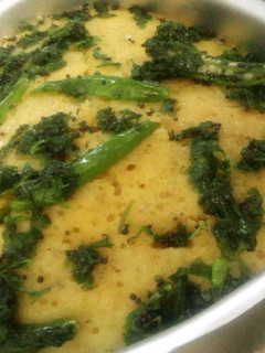 खमन ढोकला (Khaman dhokla recipe in hindi) रेसिपी मुख्य फोटो