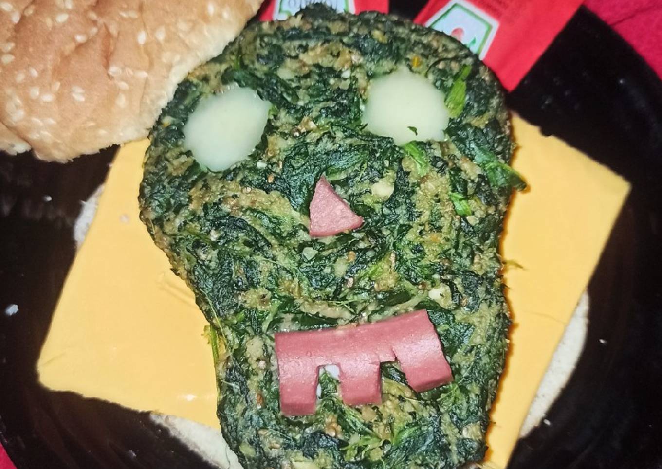 Scary (and healthy) Burger Halloween🎃🦇🕷👻