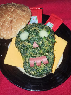 Una foto de Scary (and healthy) Burger Halloween🎃🦇🕷👻