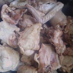 A picture of Garlic Rosemary Boiled Chicken.