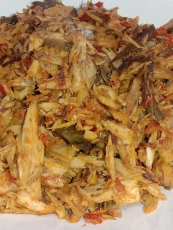 Langkah Mudah untuk Menyiapkan Resep Tongkol suwir balado yang  Bikin Ketagihan Anti Ribet, Bisa Manjain Lidah