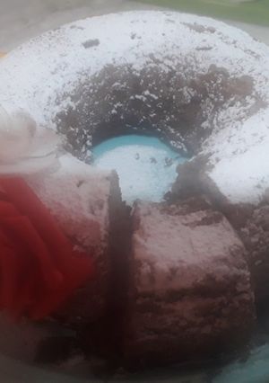 صورة لوصفة كيكة محشية بالكراميل والموز