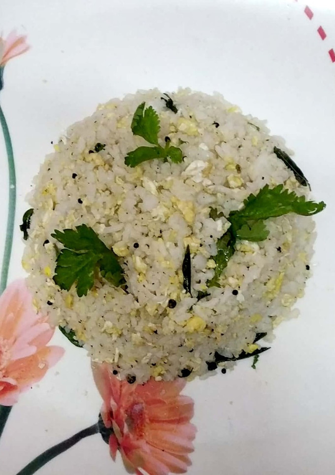 மீதமான சாதத்தில் முட்டை சாதம் செய்முறை முக்கிய புகைப்படம்