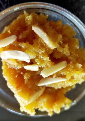 A picture of Moong dal Halwa.