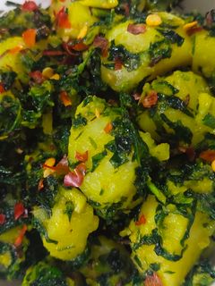 મેથી ભાજી બટાકાનુ શાક (Methi Bhaji Bataka Shak Recipe In Gujarat રેસીપી મુખ્ય ફોટો