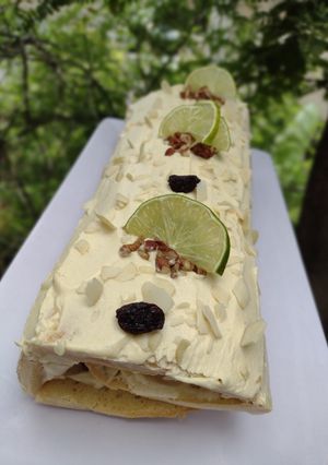 Una foto de Jelly roll de crema de limón