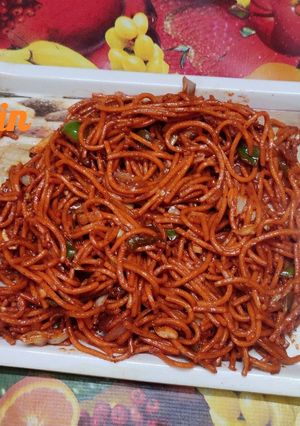 वेज चाउमीन (Veg Chowmein recipe in hindi) रेसिपी मुख्य फोटो