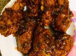 Hình của món Gà rán sốt tương tỏi dầu hào.